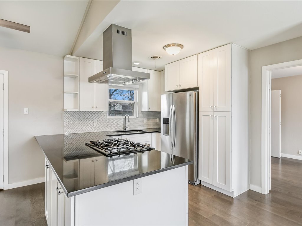 03-Kitchen